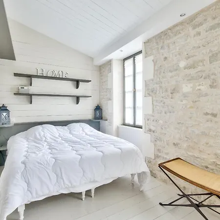 Charmante Maison Pour 2 - 500m De La La Flotte